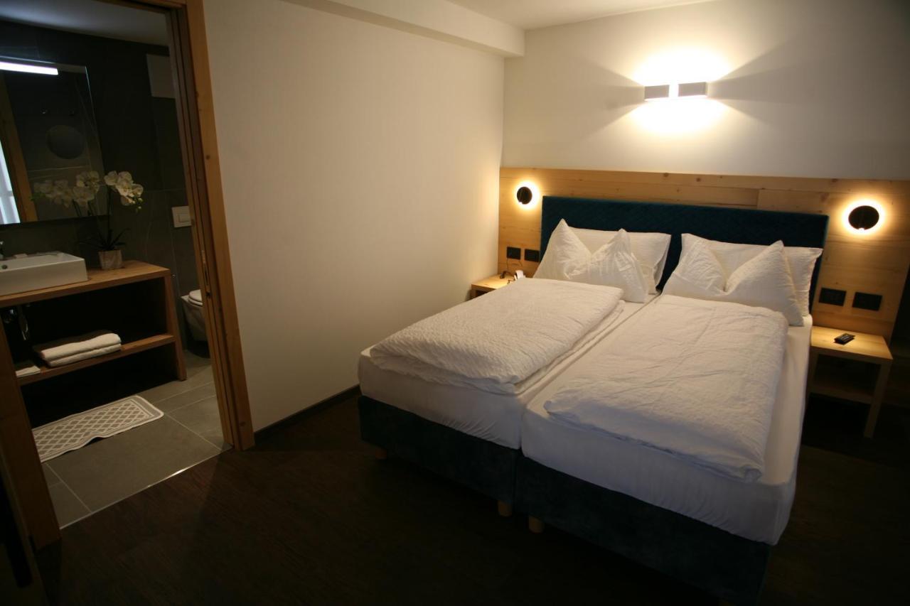 Alpen Hotel Vidi Madonna Eksteriør bilde