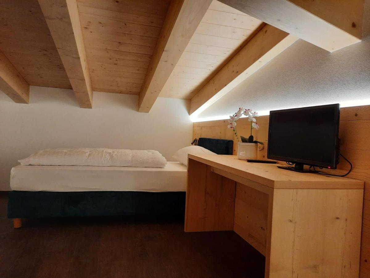 Alpen Hotel Vidi Madonna Eksteriør bilde