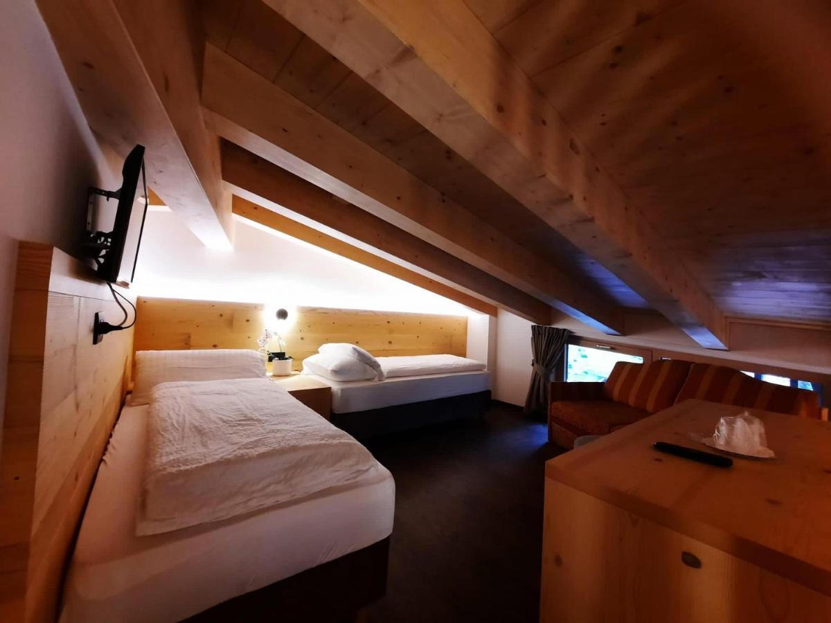Alpen Hotel Vidi Madonna Eksteriør bilde