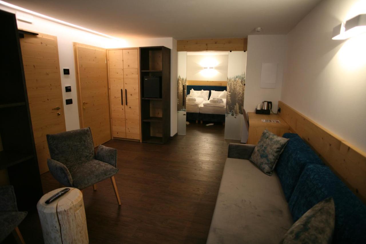 Alpen Hotel Vidi Madonna Eksteriør bilde