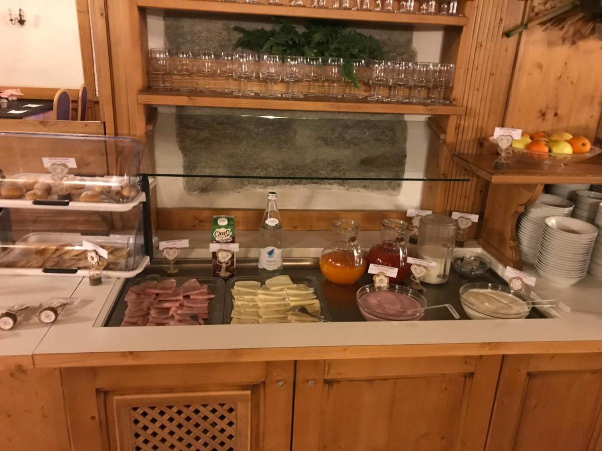 Alpen Hotel Vidi Madonna Eksteriør bilde