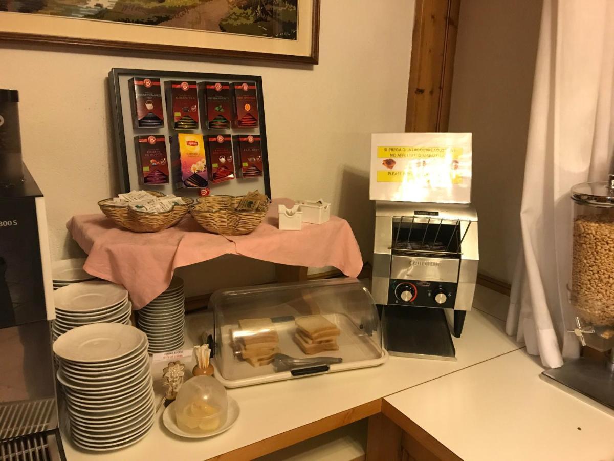 Alpen Hotel Vidi Madonna Eksteriør bilde