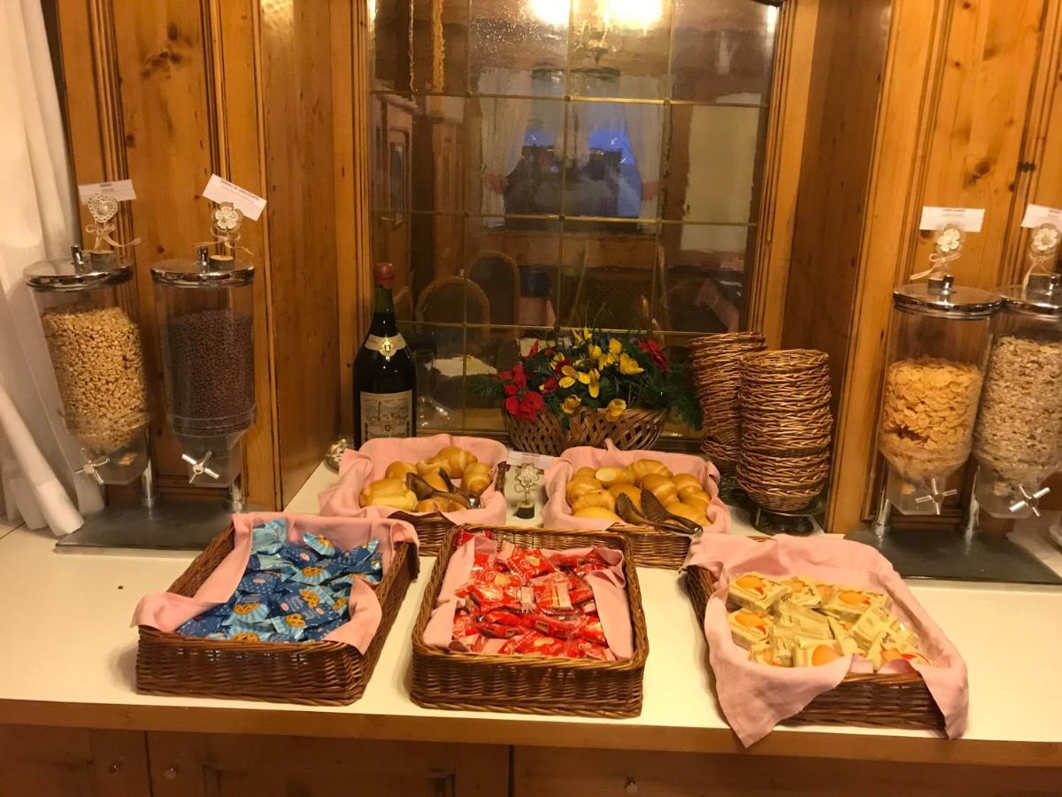 Alpen Hotel Vidi Madonna Eksteriør bilde