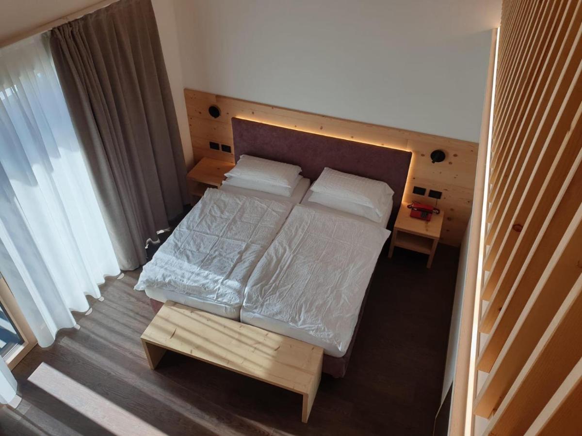 Alpen Hotel Vidi Madonna Eksteriør bilde