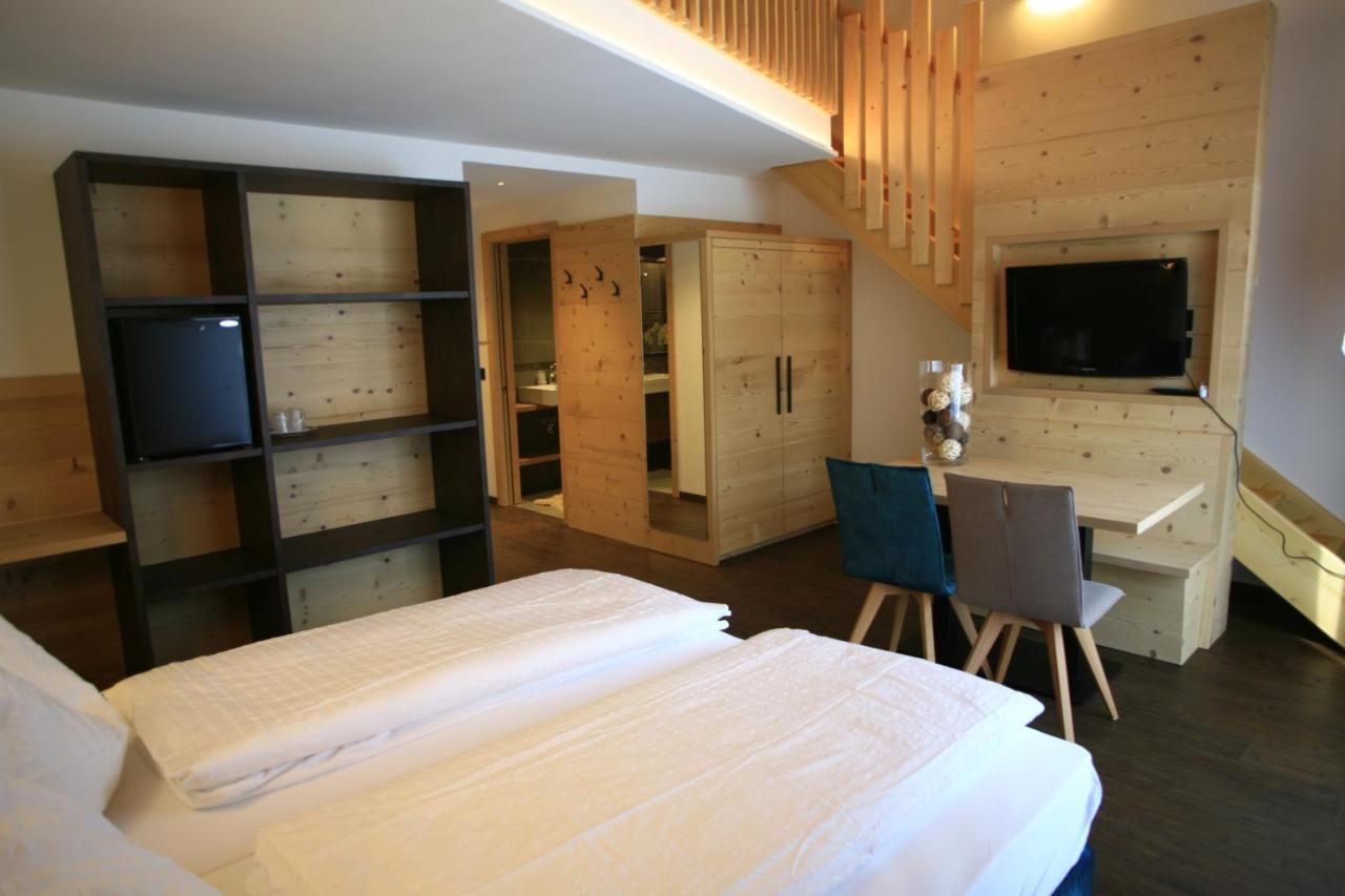 Alpen Hotel Vidi Madonna Eksteriør bilde