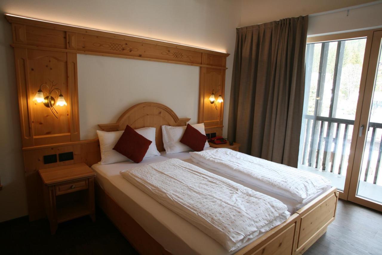 Alpen Hotel Vidi Madonna Eksteriør bilde