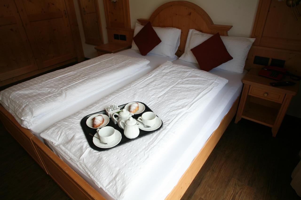Alpen Hotel Vidi Madonna Eksteriør bilde
