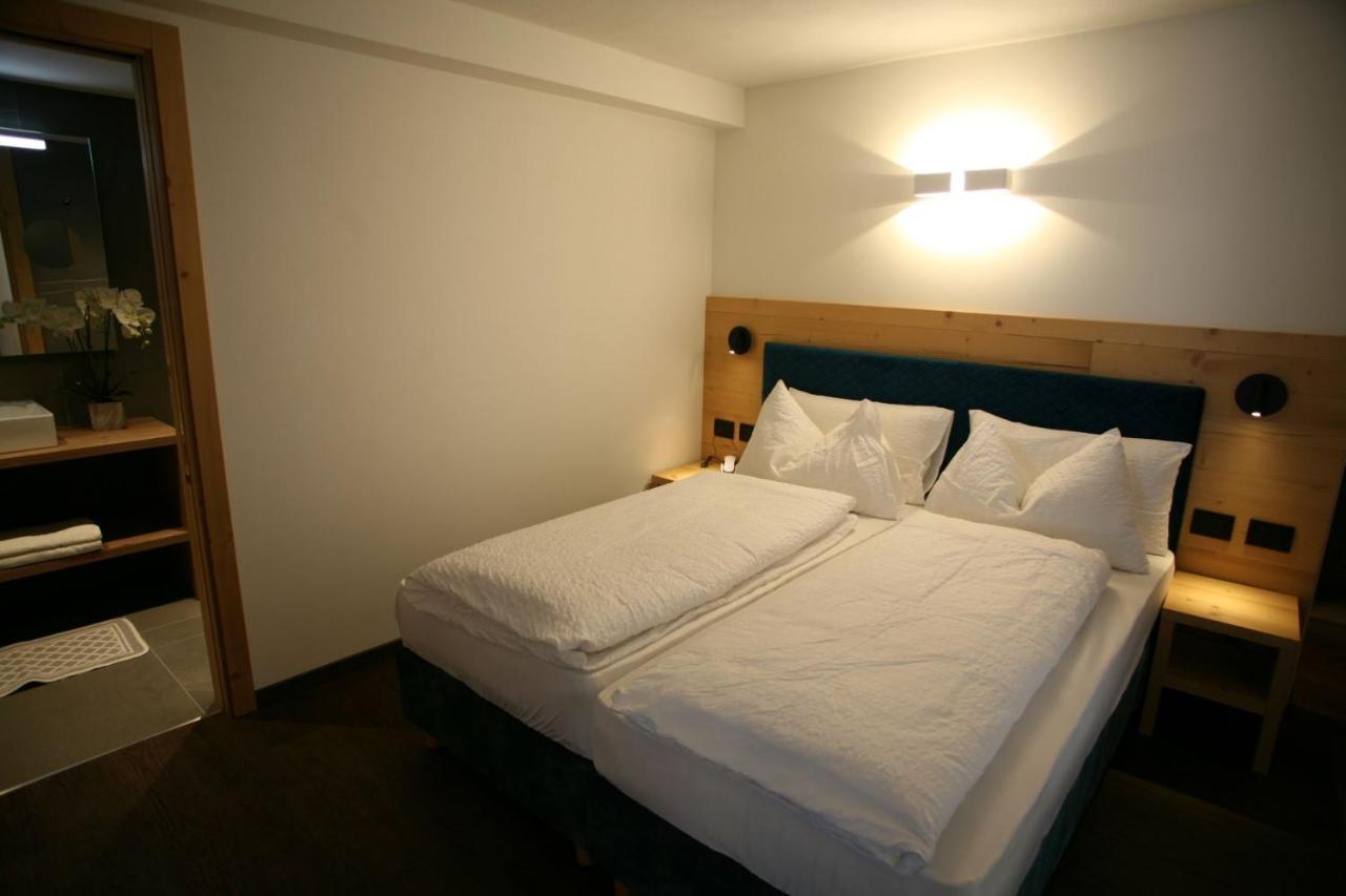 Alpen Hotel Vidi Madonna Eksteriør bilde