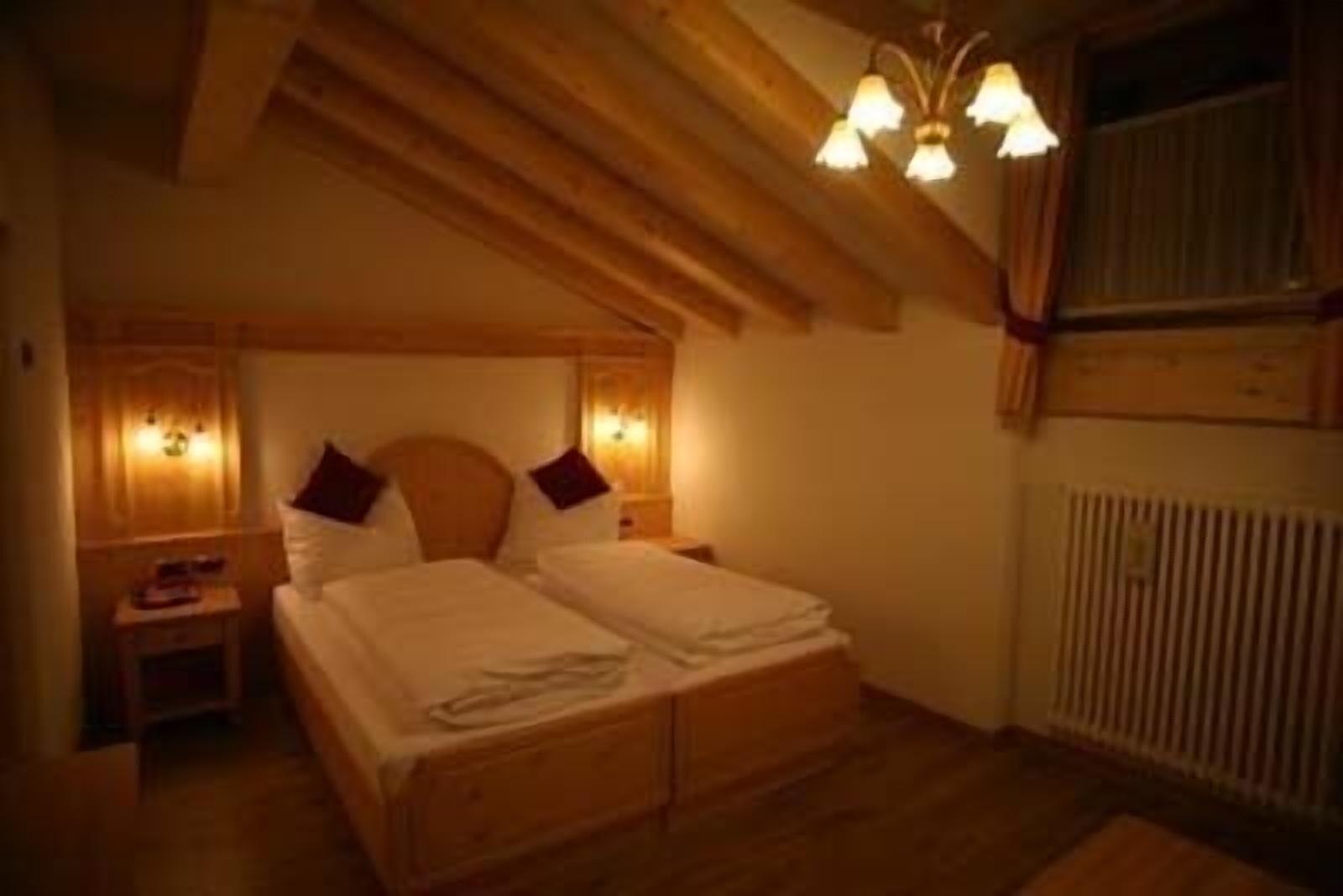 Alpen Hotel Vidi Madonna Eksteriør bilde