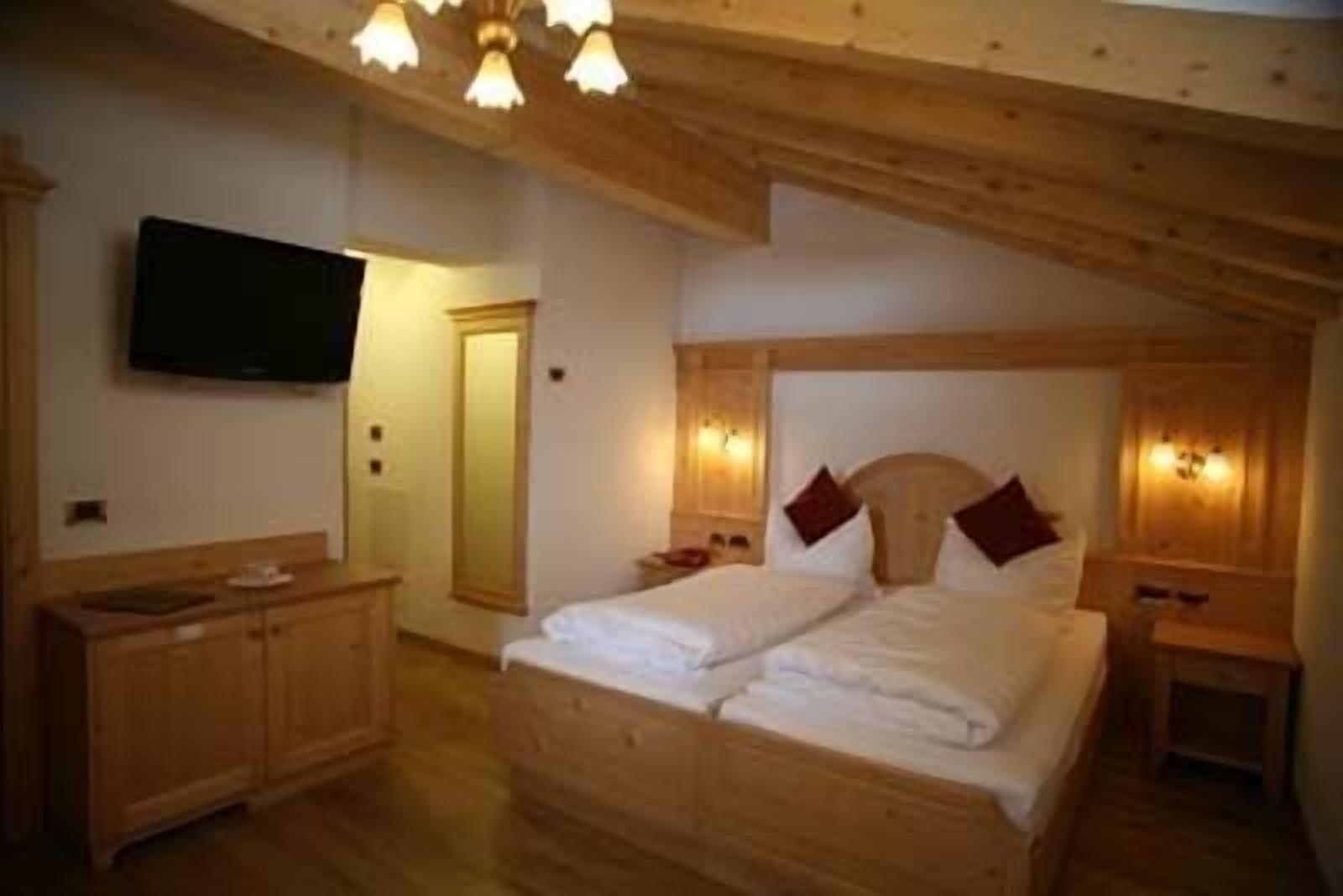 Alpen Hotel Vidi Madonna Eksteriør bilde