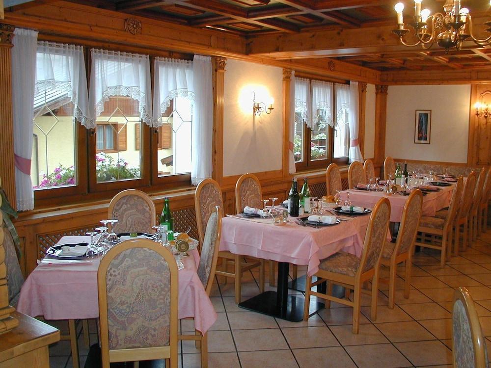 Alpen Hotel Vidi Madonna Eksteriør bilde